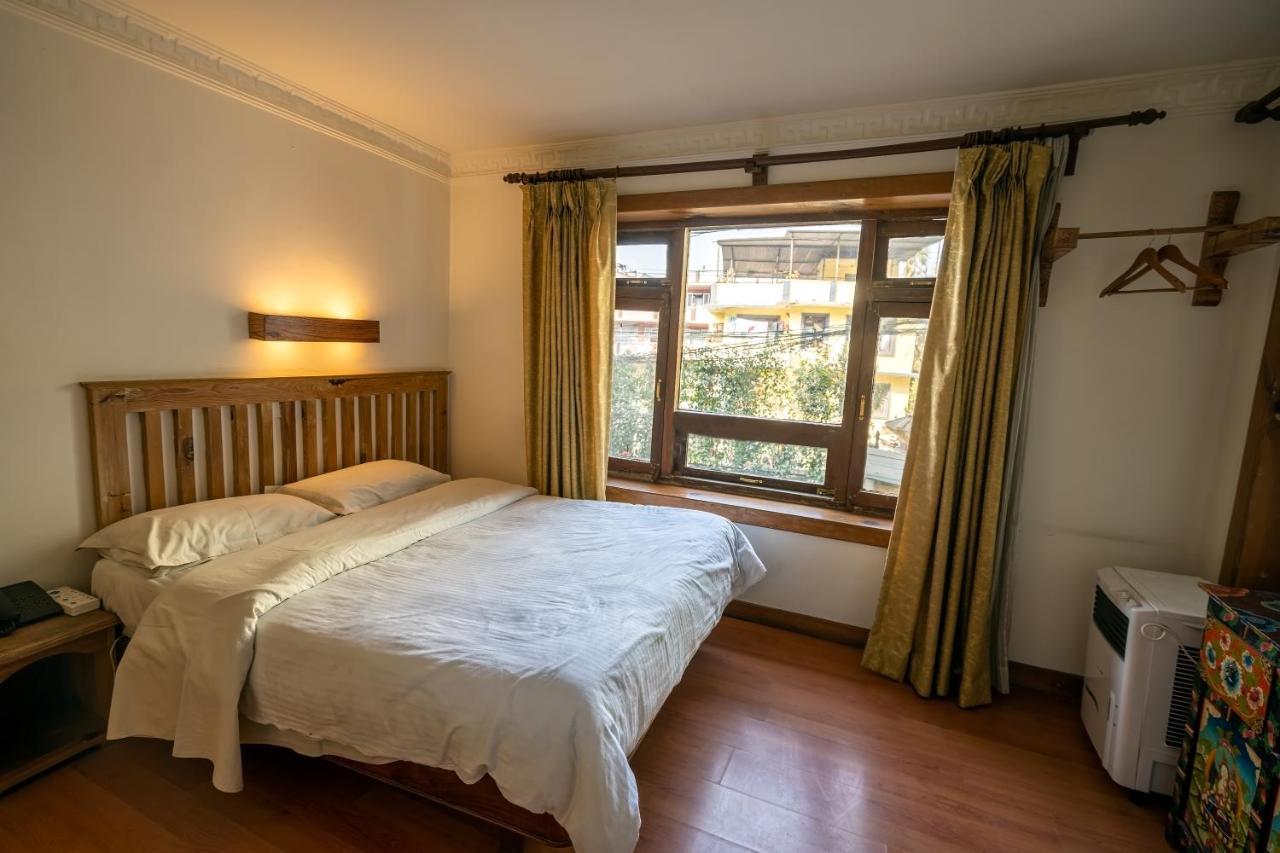 Hotel Ganesh Himal Kathmandu Esterno foto