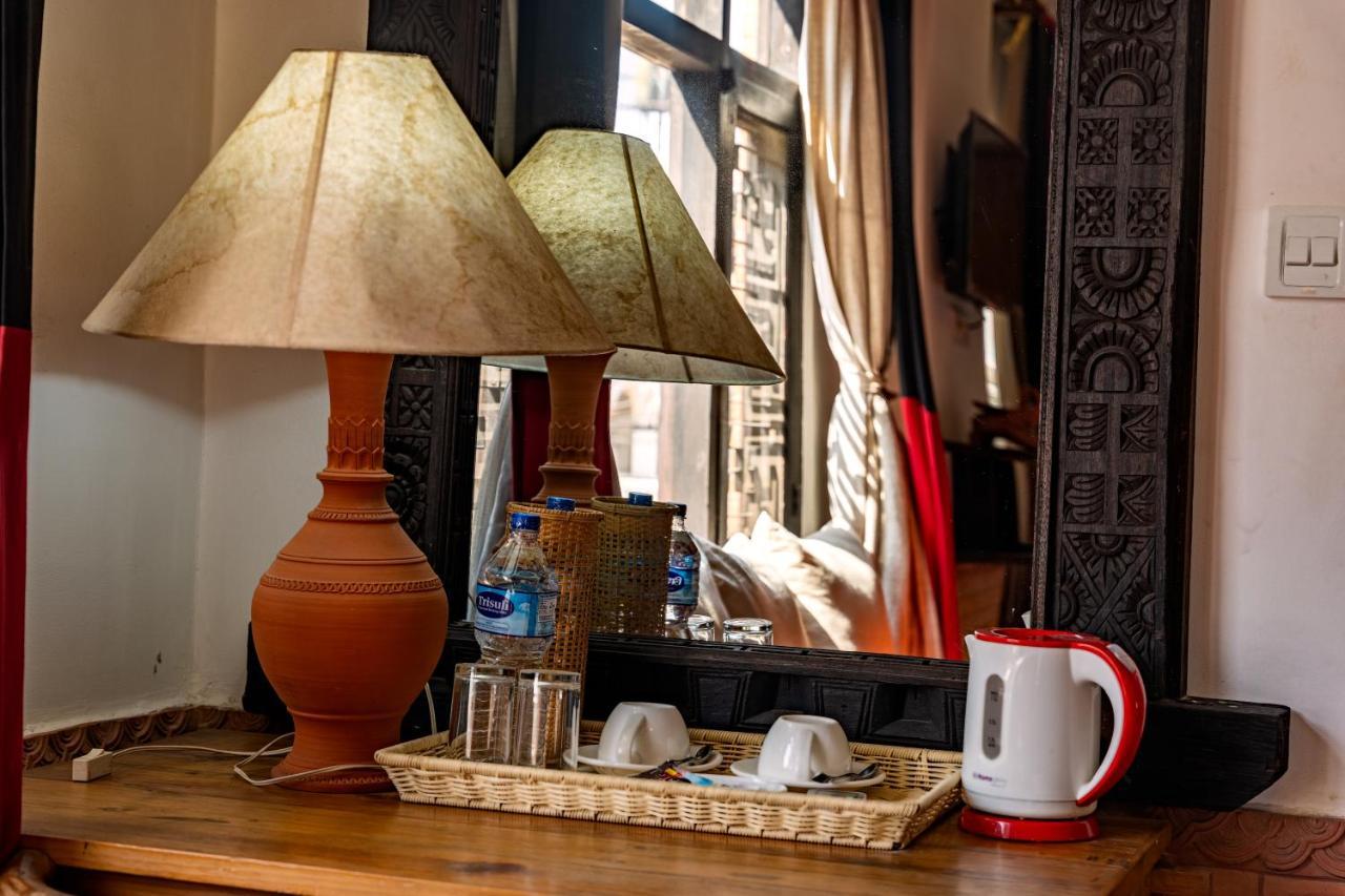 Hotel Ganesh Himal Kathmandu Esterno foto