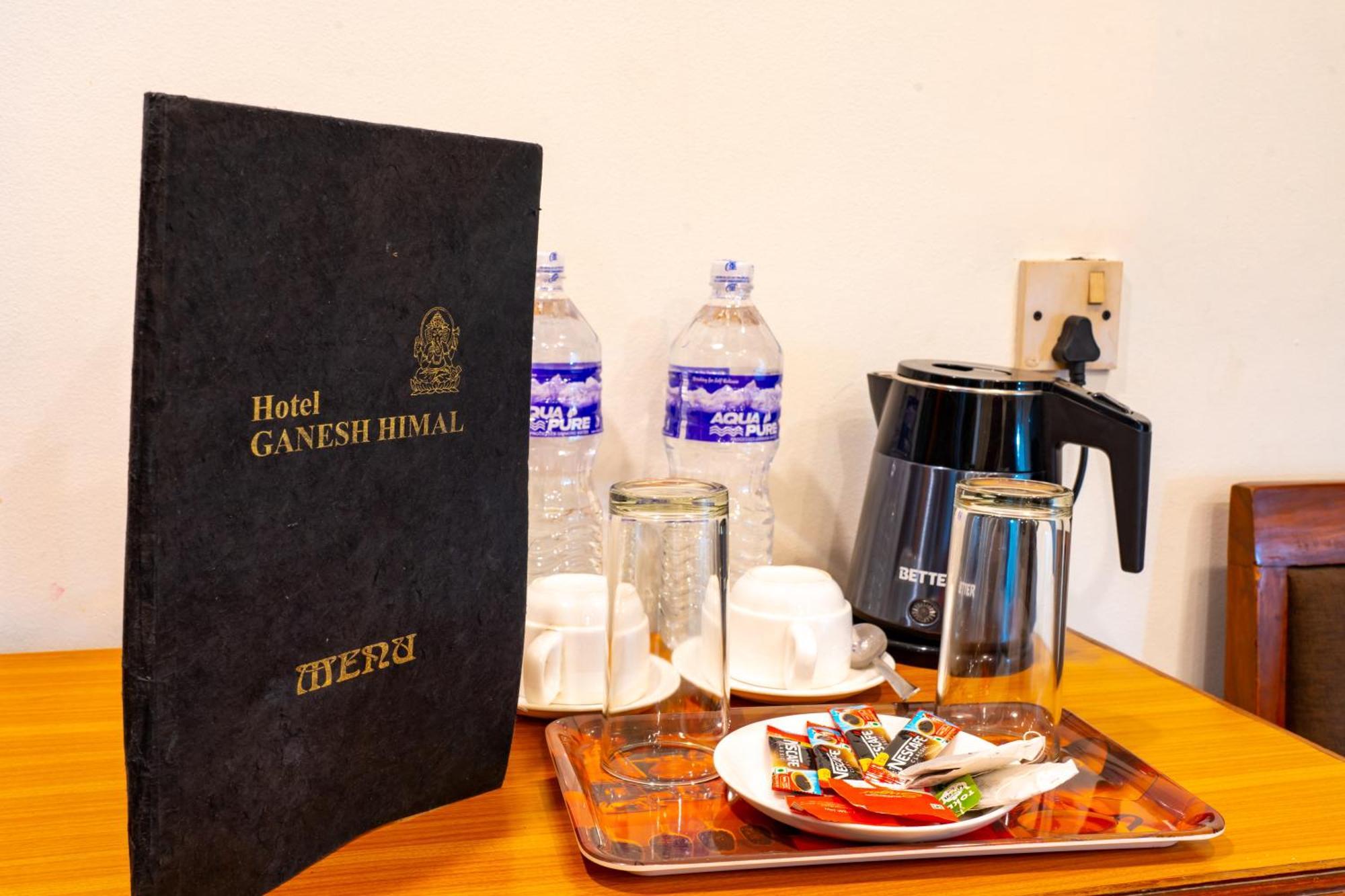Hotel Ganesh Himal Kathmandu Esterno foto
