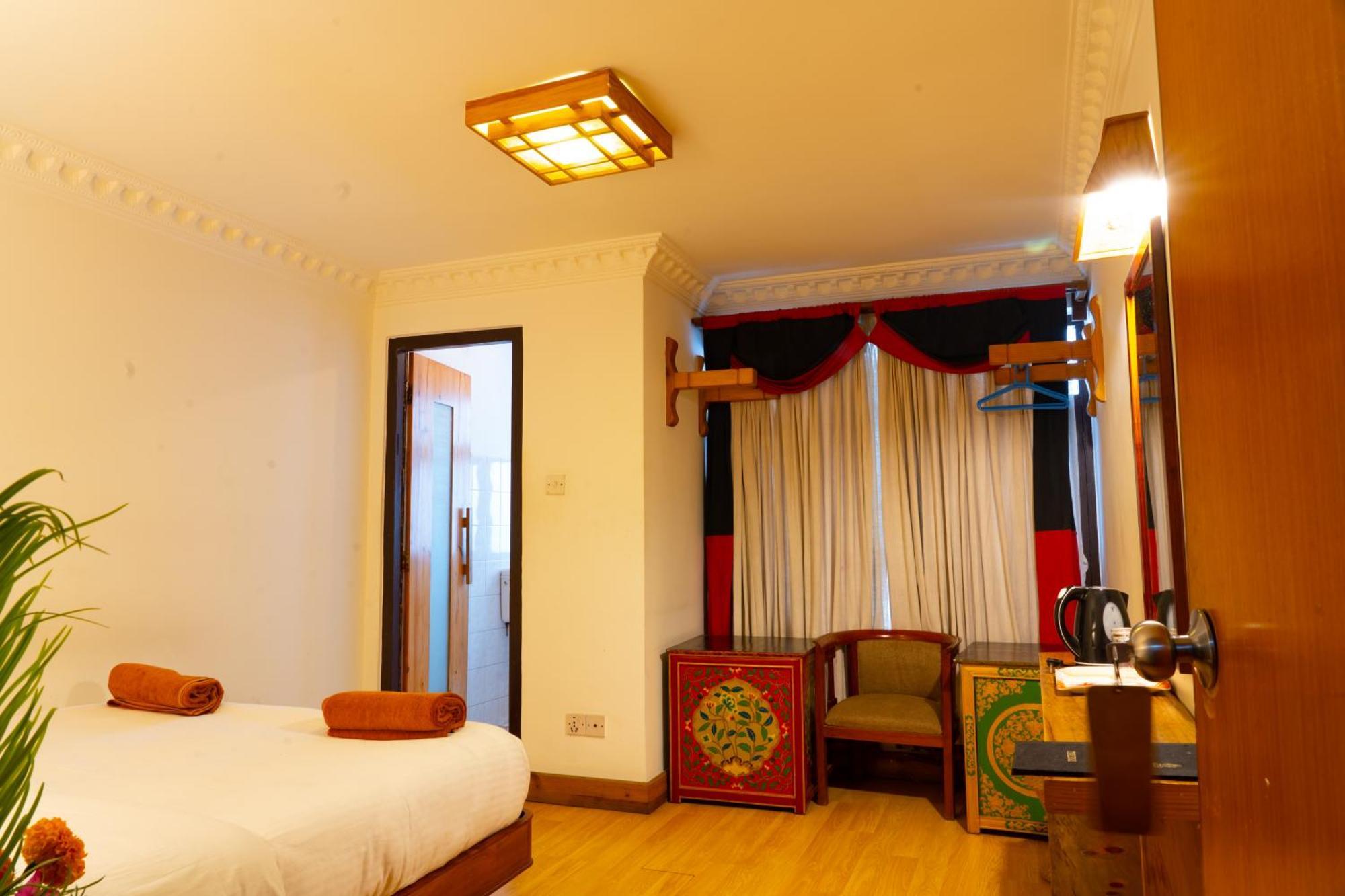 Hotel Ganesh Himal Kathmandu Esterno foto