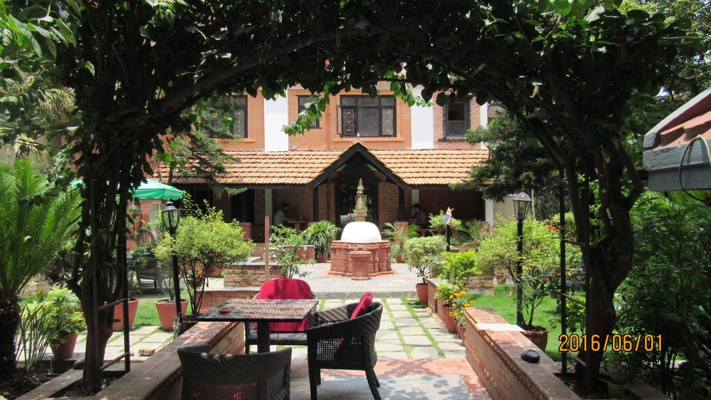 Hotel Ganesh Himal Kathmandu Esterno foto